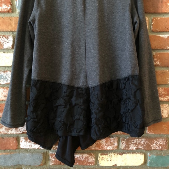 Caty Lesca Lagenlook Faux Leather Asymmetrical Long Sleeve Swing Top - Picture 5 of 6